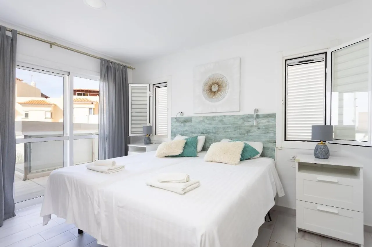 Villa El Mar -Private Pool 阿德耶 0*,  西班牙